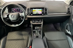harmaa Skoda Karoq 2021 kuva 9.
