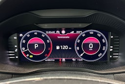 harmaa Skoda Karoq 2021 kuva 15.