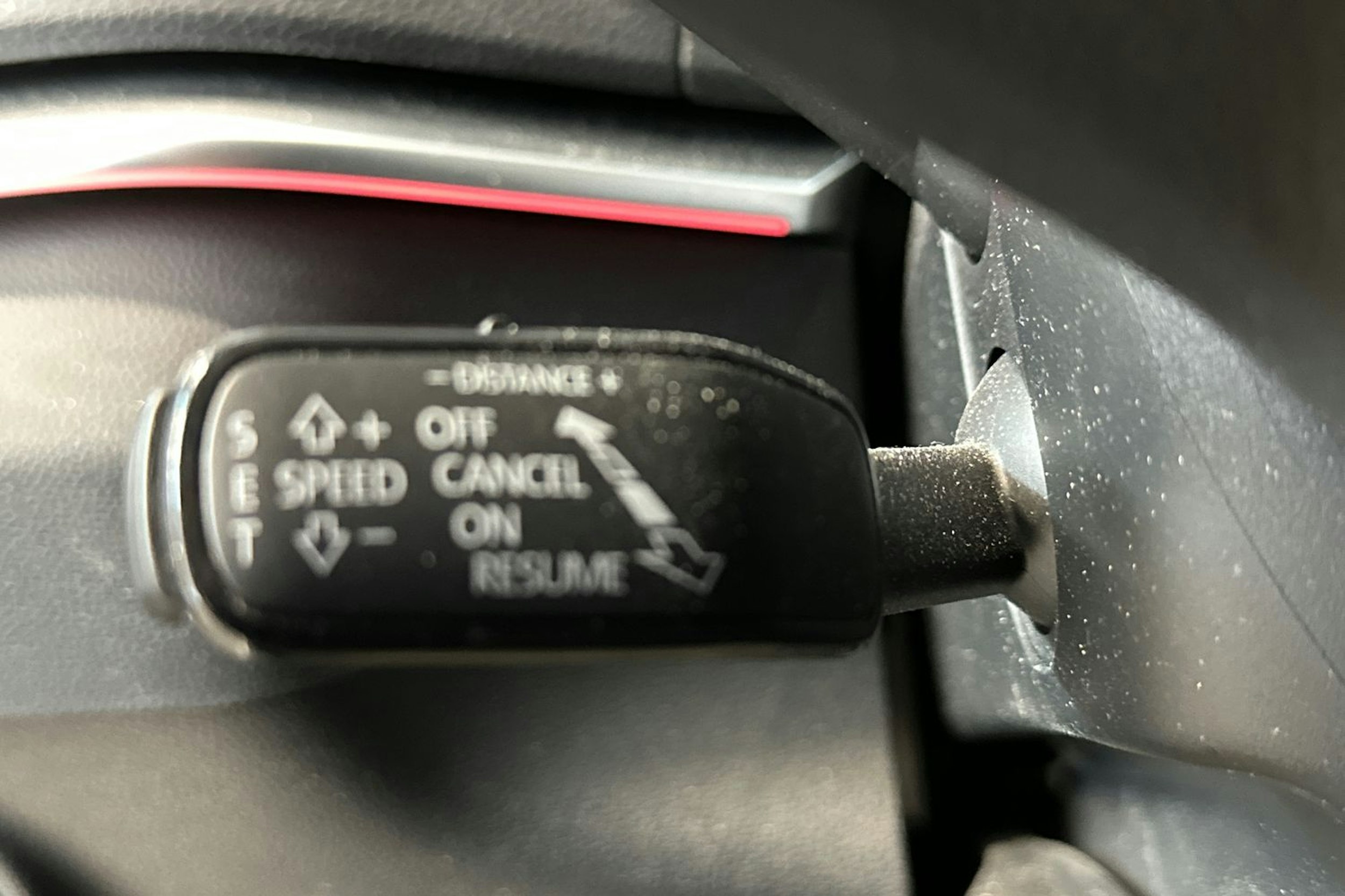 harmaa Skoda Karoq 2021 kuva 22.