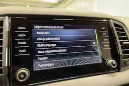 Harmaa Skoda KAROQ 2021 kuva 21.