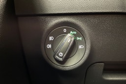 Harmaa Skoda KAROQ 2021 kuva 24.