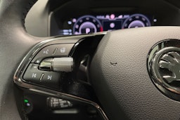 Harmaa Skoda KAROQ 2021 kuva 25.