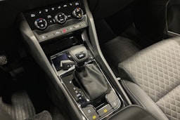 Harmaa Skoda KAROQ 2021 kuva 28.