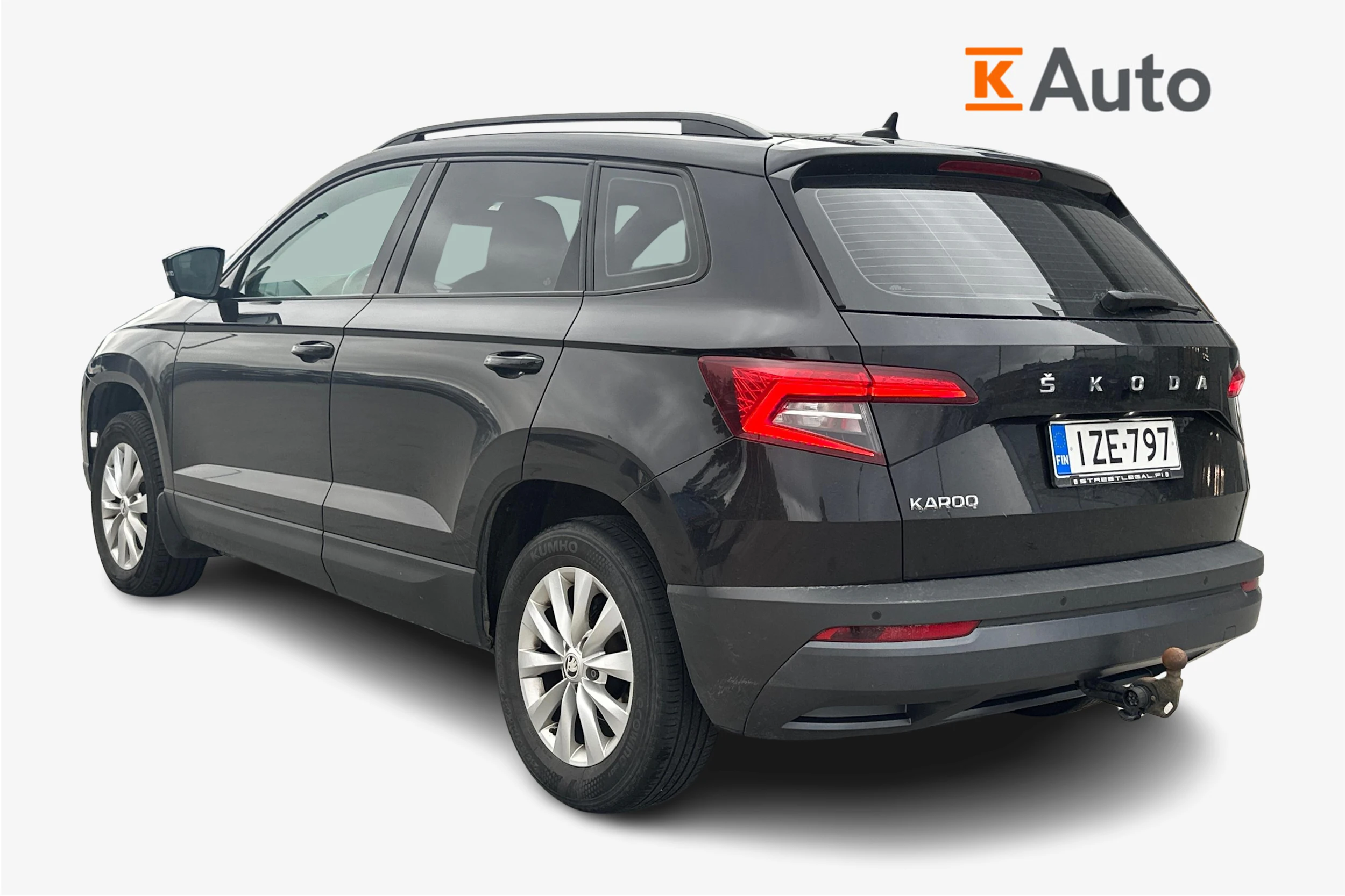 musta Skoda Karoq 2021 kuva 2.