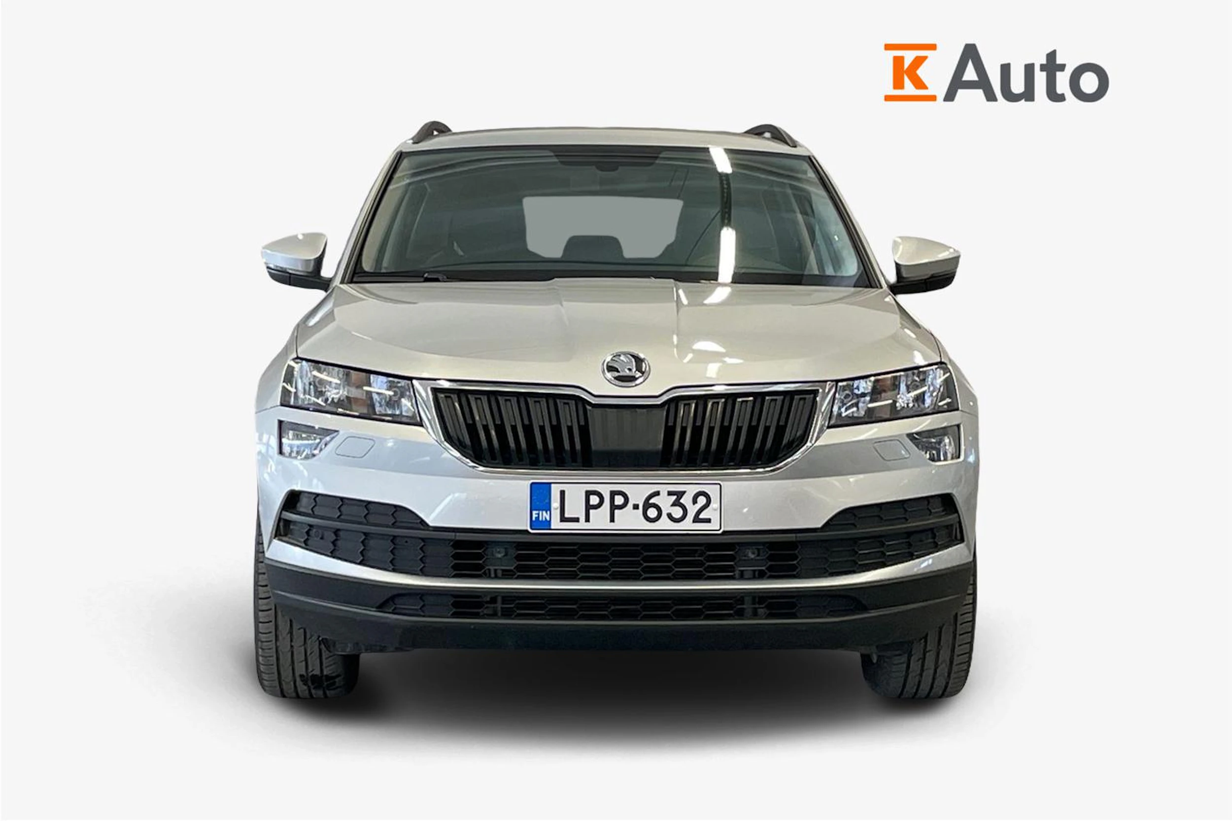 harmaa Skoda Karoq 2021 kuva 4.