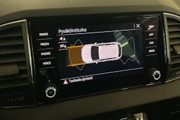 harmaa Skoda Karoq 2021 kuva 15.