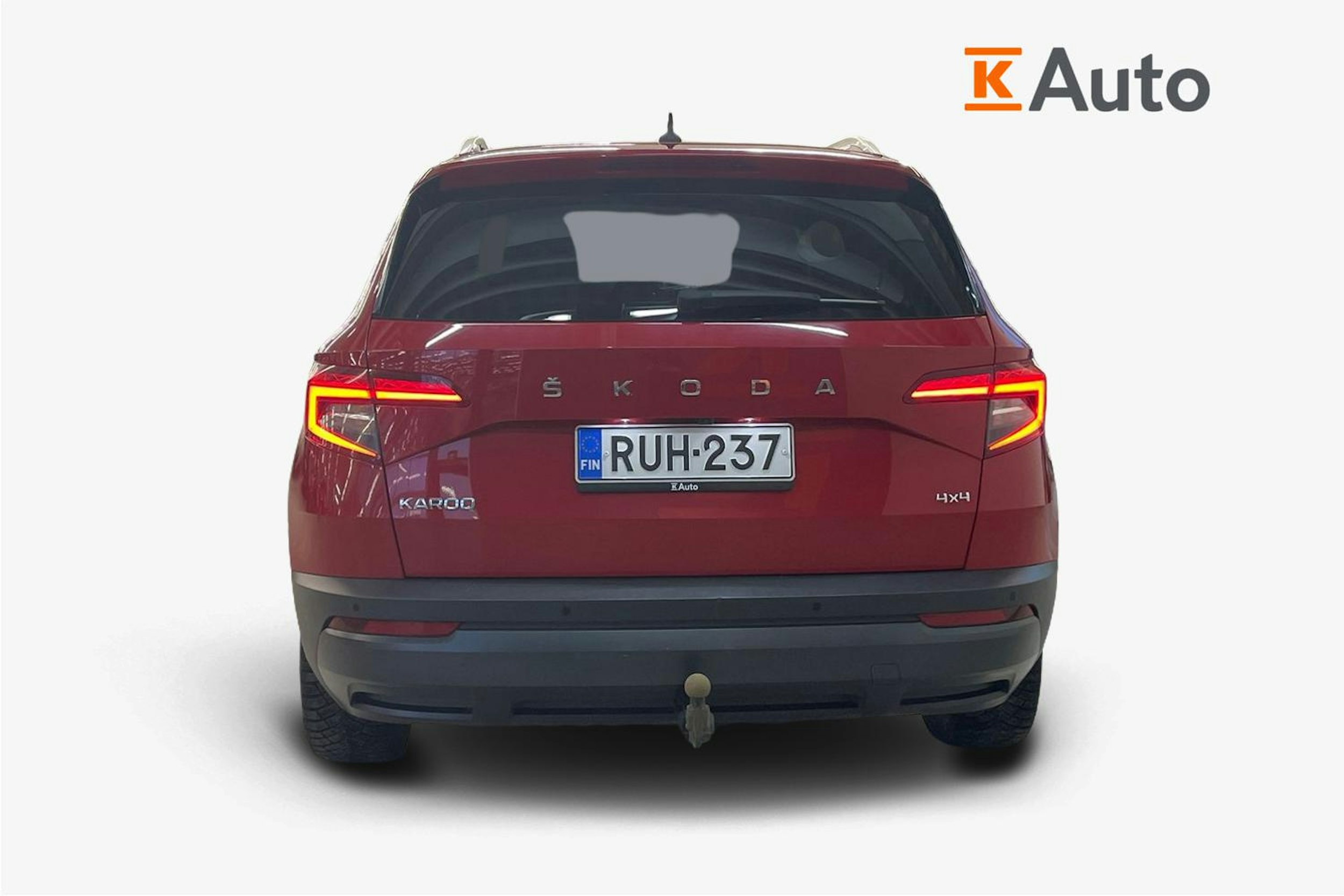 punainen Skoda Karoq 2021 kuva 3.