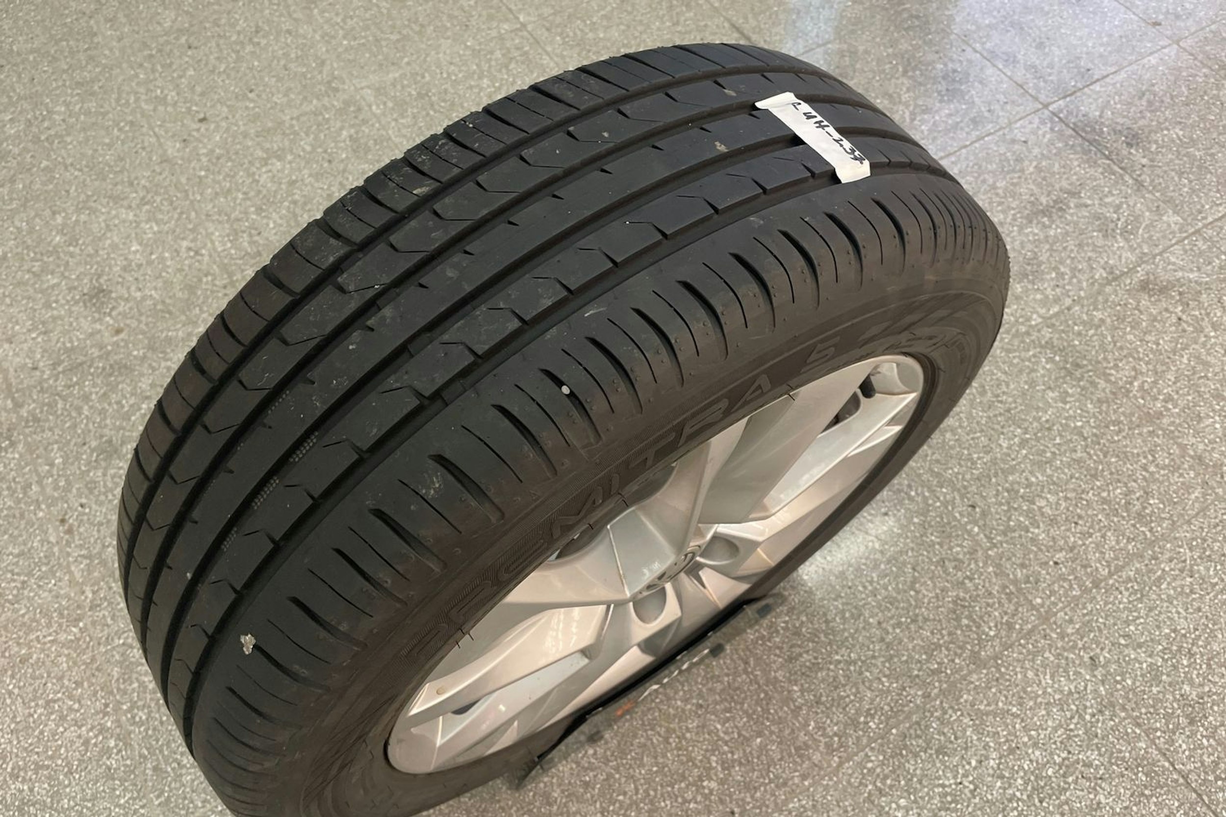 punainen Skoda Karoq 2021 kuva 15.