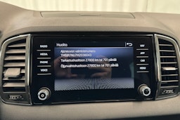 valkoinen Skoda Karoq 2021 kuva 27.