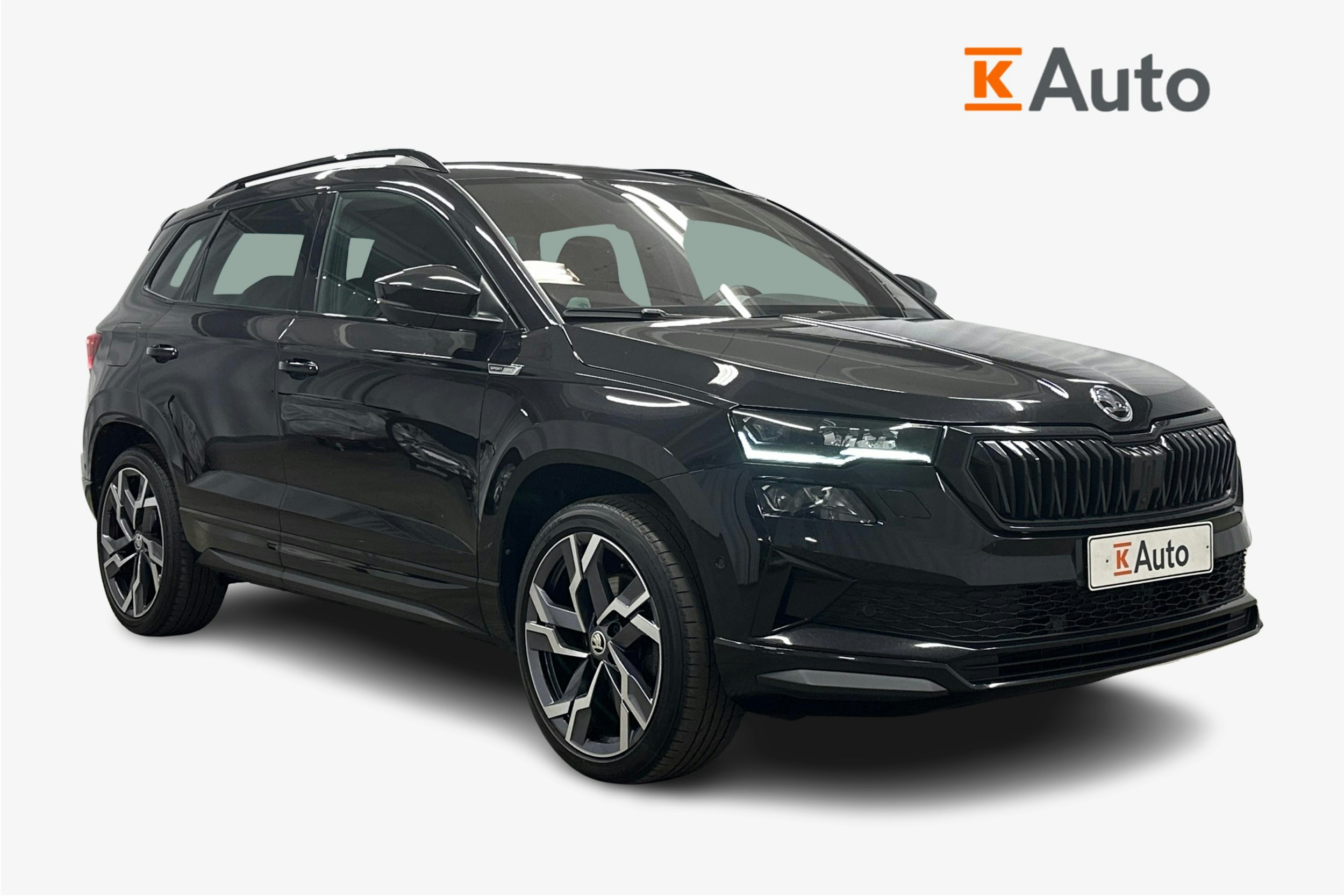 musta Skoda Karoq 2022 kuva 1.