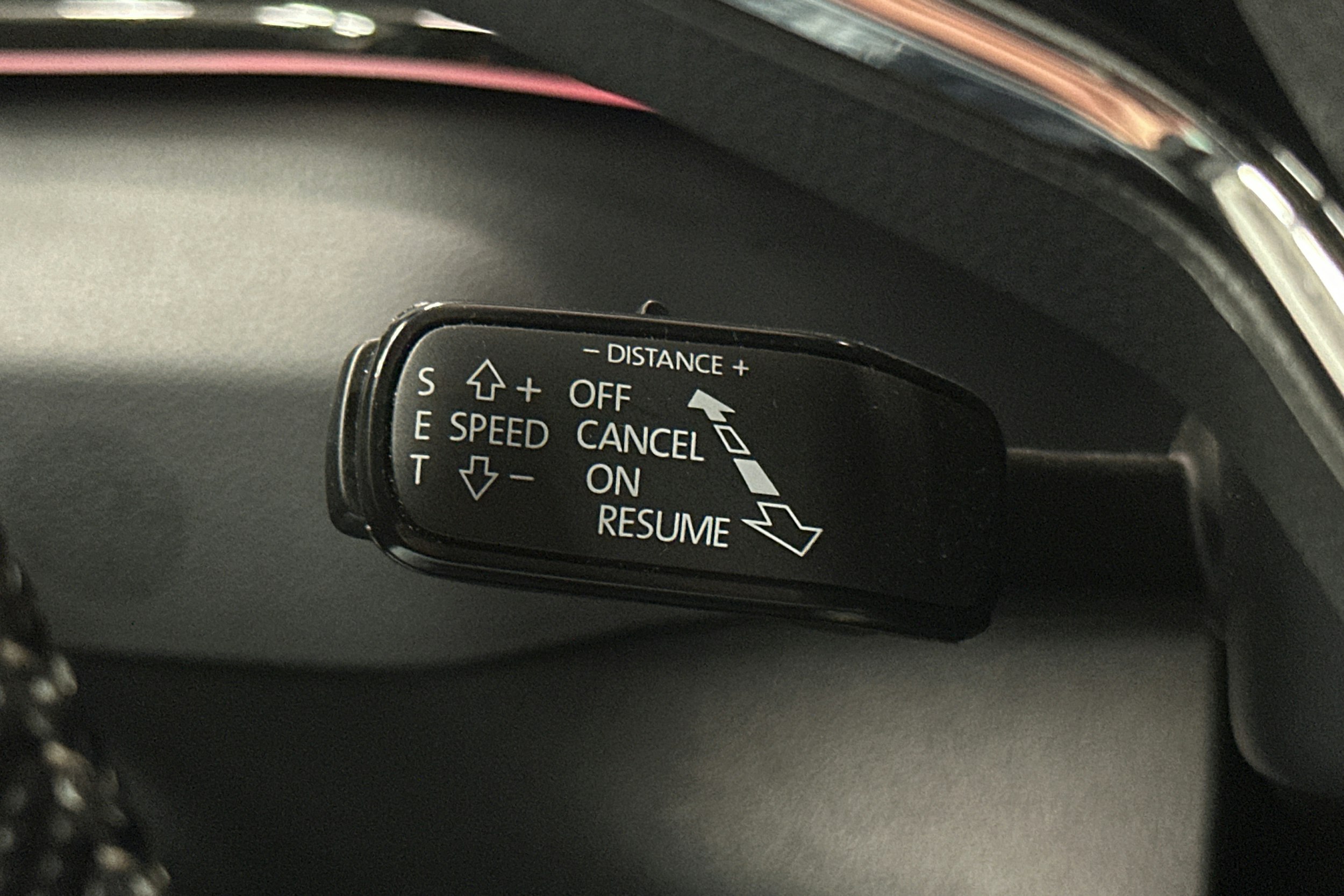 musta Skoda Karoq 2022 kuva 22.