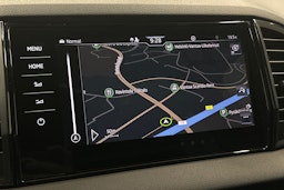 musta Skoda Karoq 2022 kuva 24.