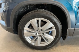 met. sininen Skoda Karoq 2022 kuva 11.
