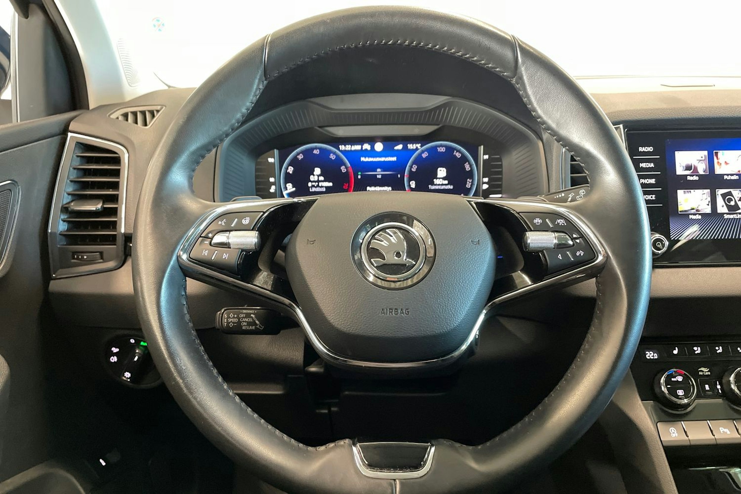 met. sininen Skoda Karoq 2022 kuva 15.