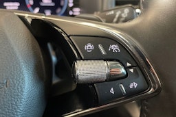 met. sininen Skoda Karoq 2022 kuva 16.