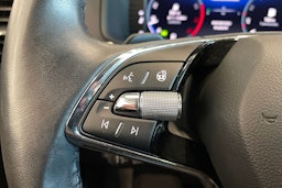 met. sininen Skoda Karoq 2022 kuva 17.