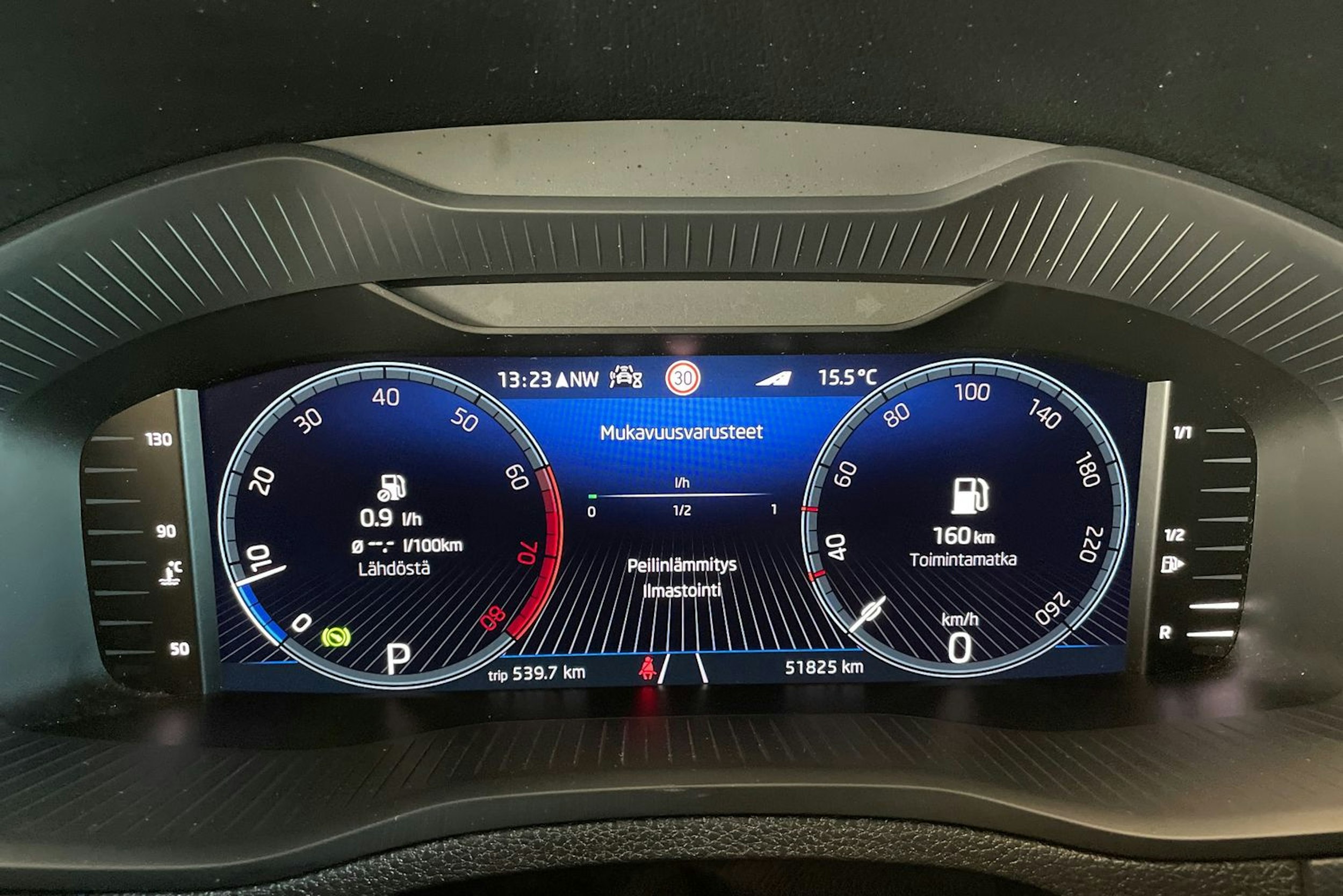 met. sininen Skoda Karoq 2022 kuva 19.