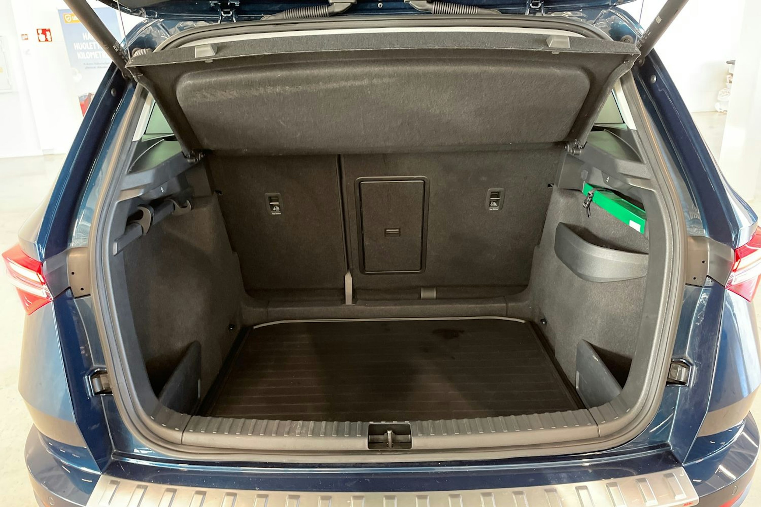 met. sininen Skoda Karoq 2022 kuva 36.