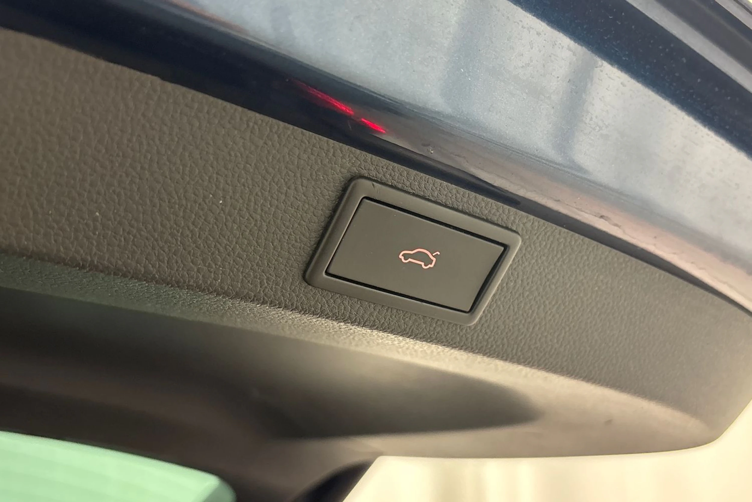 sininen Skoda Karoq 2022 kuva 13.