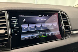 sininen Skoda Karoq 2022 kuva 23.