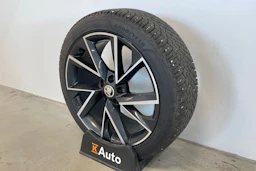 met. sininen Skoda Karoq 2022 kuva 10.