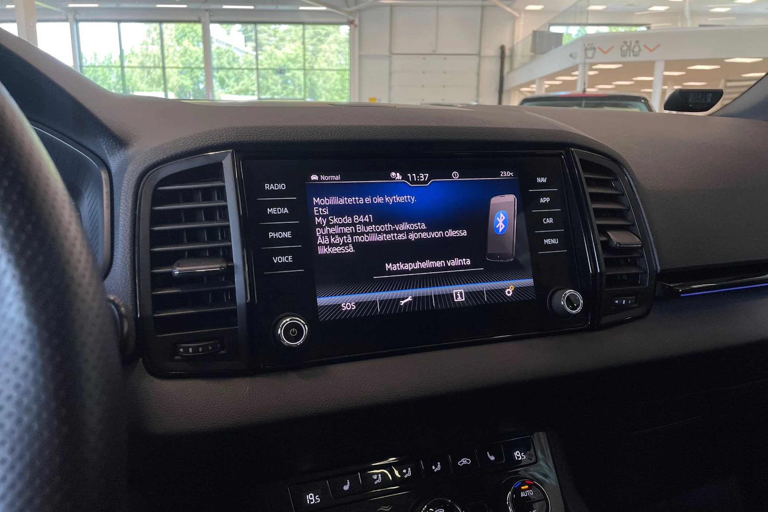 met. sininen Skoda Karoq 2022 kuva 24.