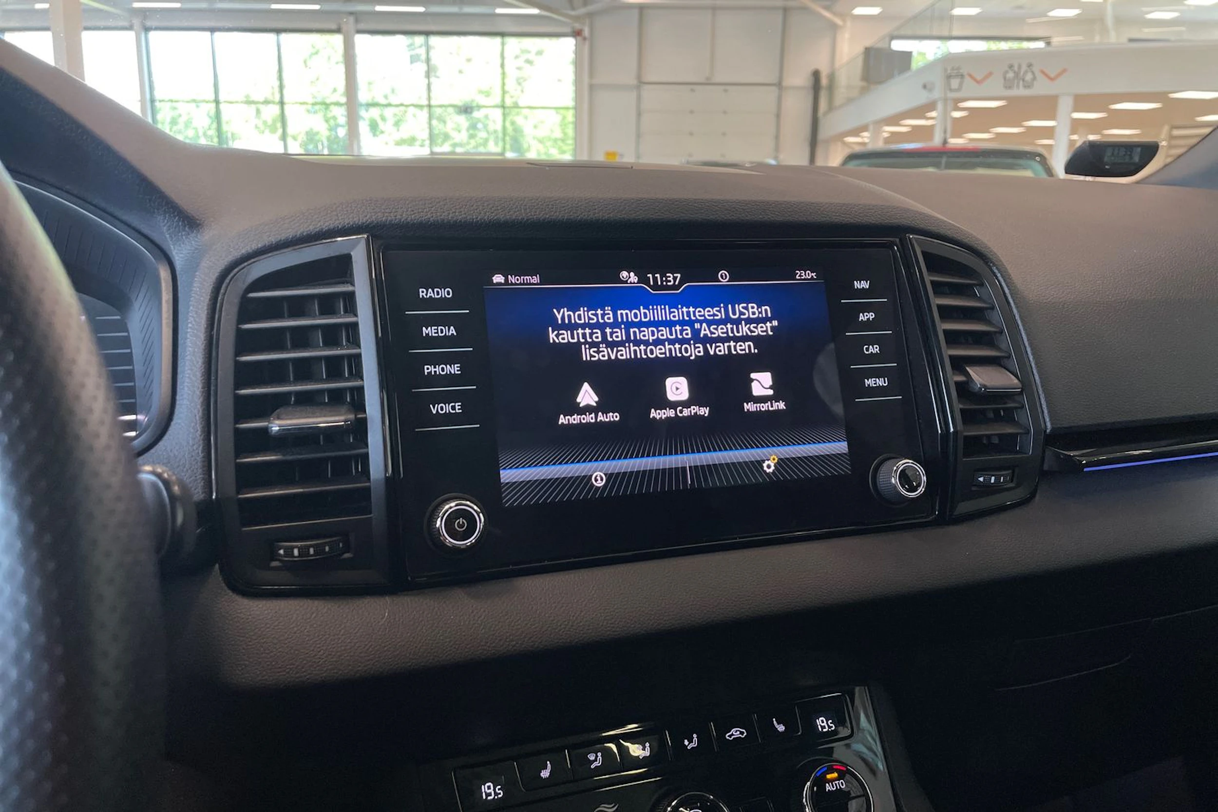 met. sininen Skoda Karoq 2022 kuva 25.