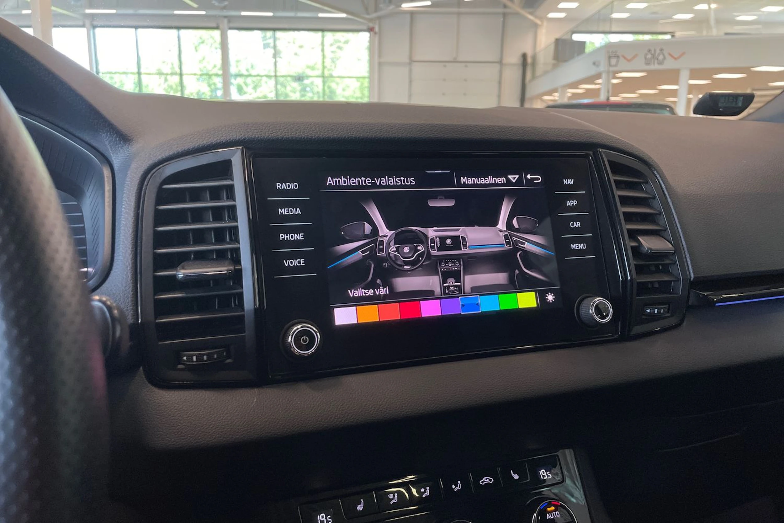 met. sininen Skoda Karoq 2022 kuva 27.