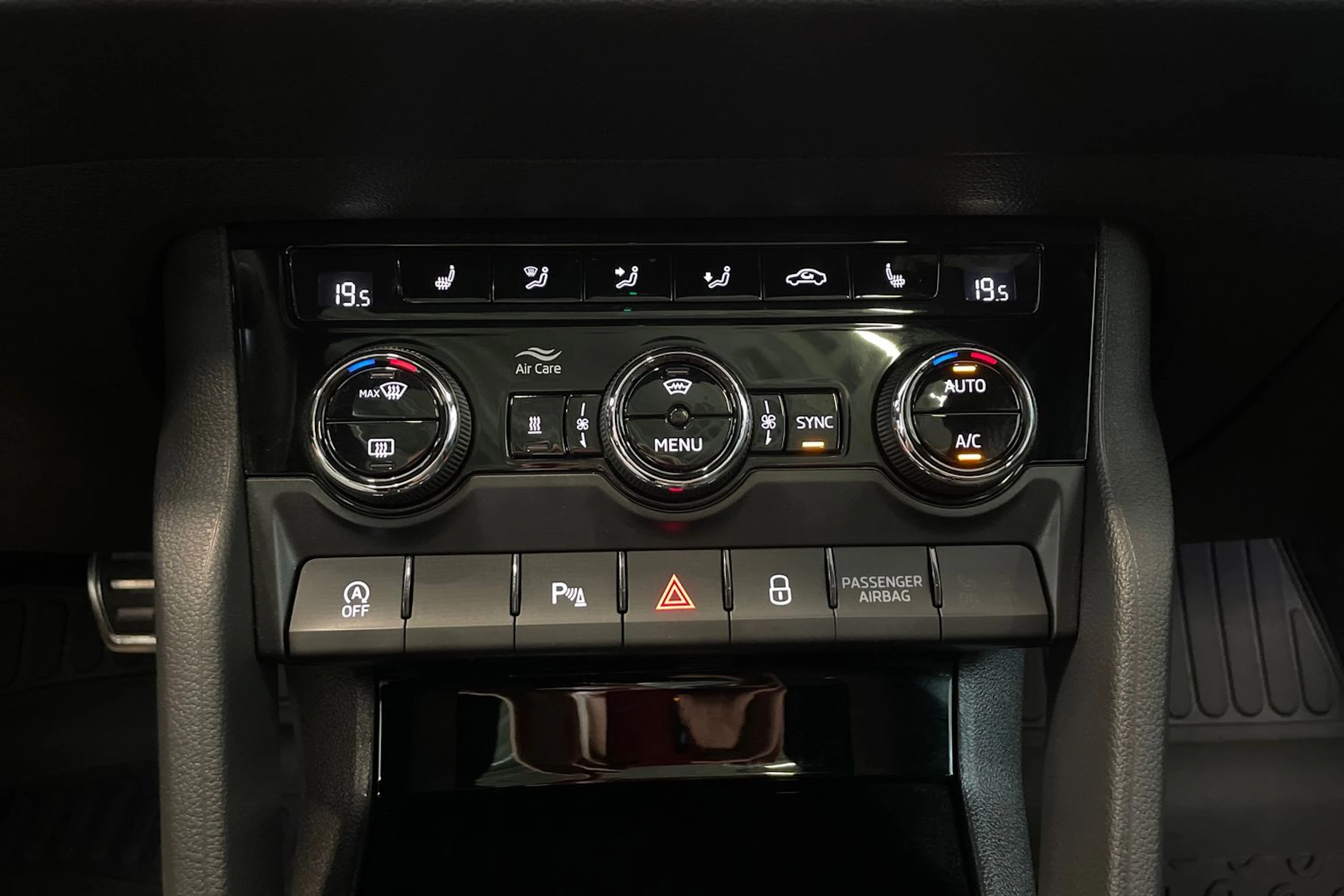 met. sininen Skoda Karoq 2022 kuva 35.