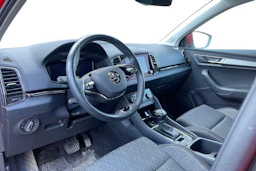 punainen Skoda Karoq 2022 kuva 3.