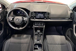 punainen Skoda Karoq 2022 kuva 7.