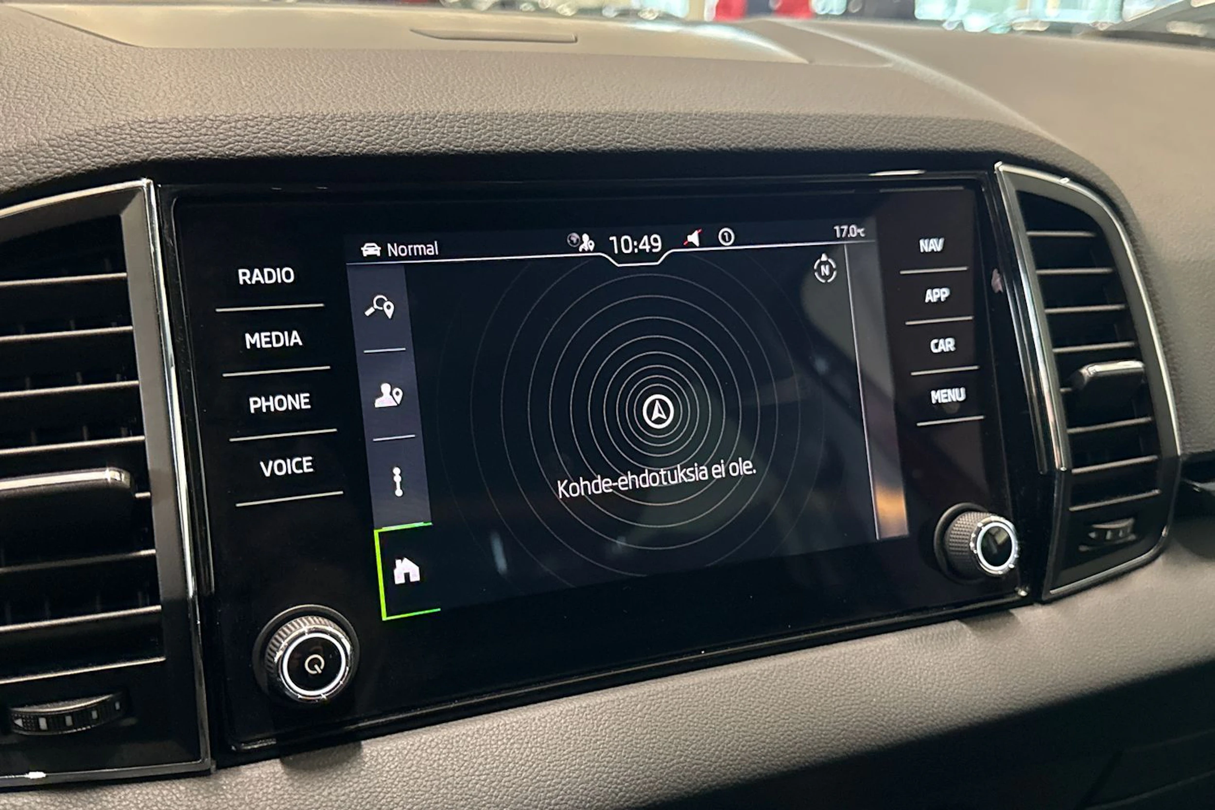 punainen Skoda Karoq 2022 kuva 22.