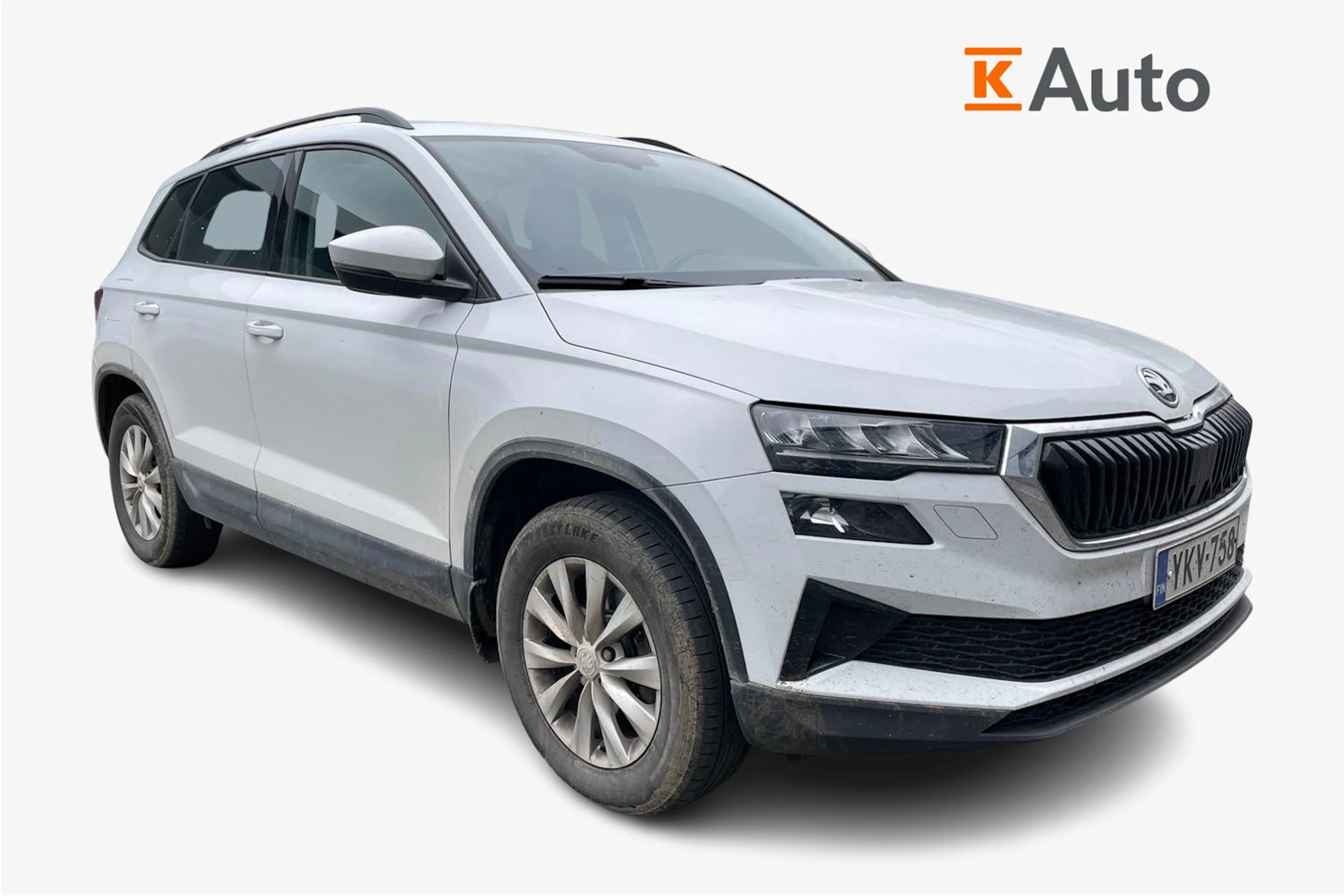 valkoinen Skoda Karoq 2022 kuva 1.