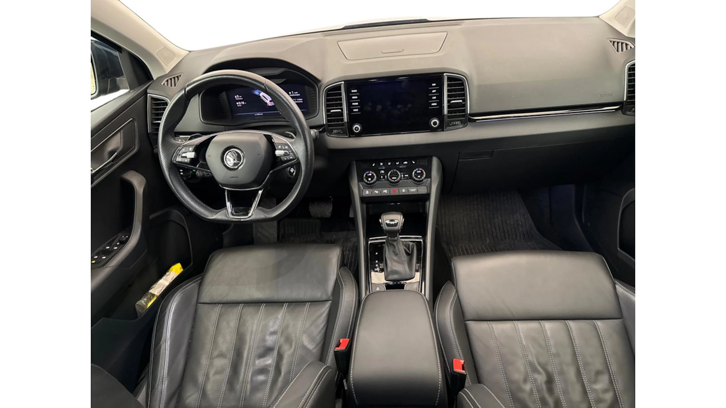 met. sininen Skoda Karoq 2023 kuva 5.