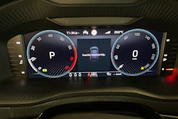 Harmaa Skoda KAROQ 2023 kuva 15.