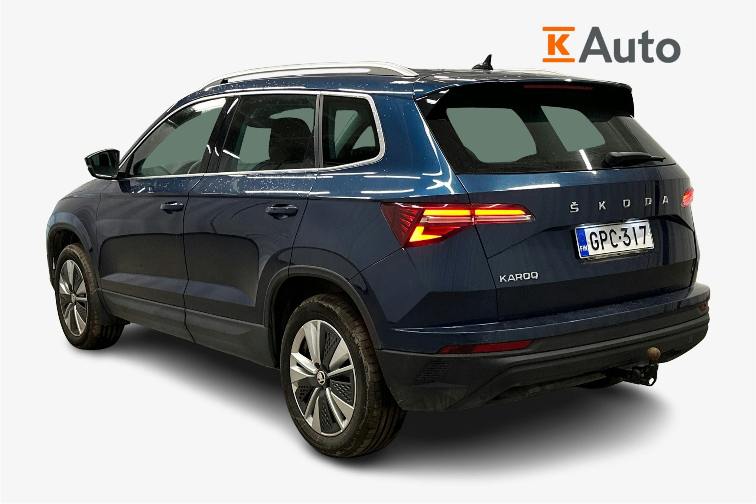 sininen Skoda Karoq 2023 kuva 2.