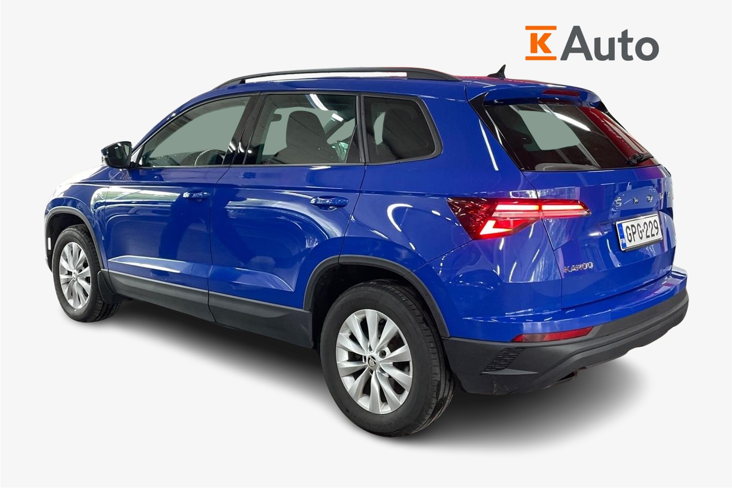 Skoda Karoq 2023, photo 2/18