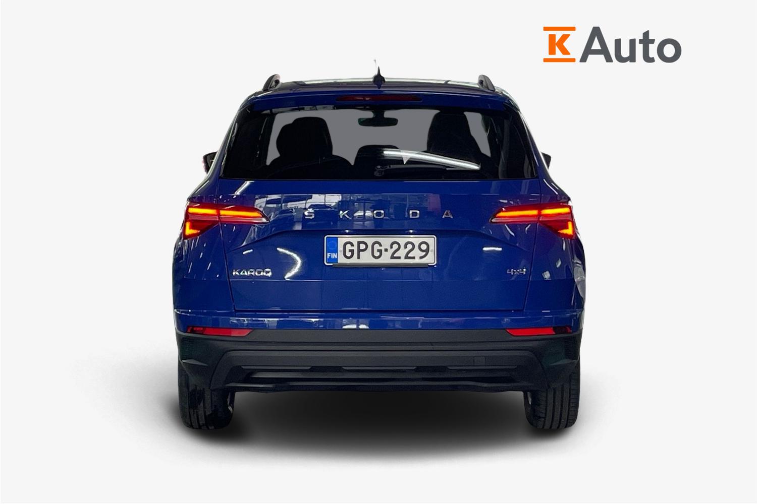 Skoda Karoq 2023, photo 3/18