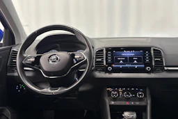 sininen Skoda Karoq 2023 kuva 12.