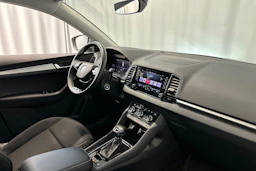 harmaa Skoda Karoq 2023 kuva 12.