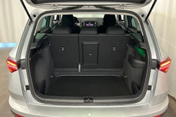harmaa Skoda Karoq 2023 kuva 13.