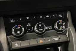 harmaa Skoda Karoq 2023 kuva 21.