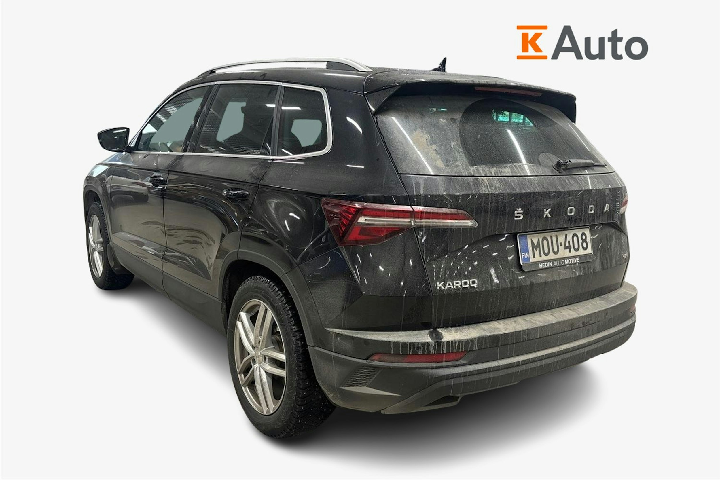 musta Skoda Karoq 2023 kuva 2.