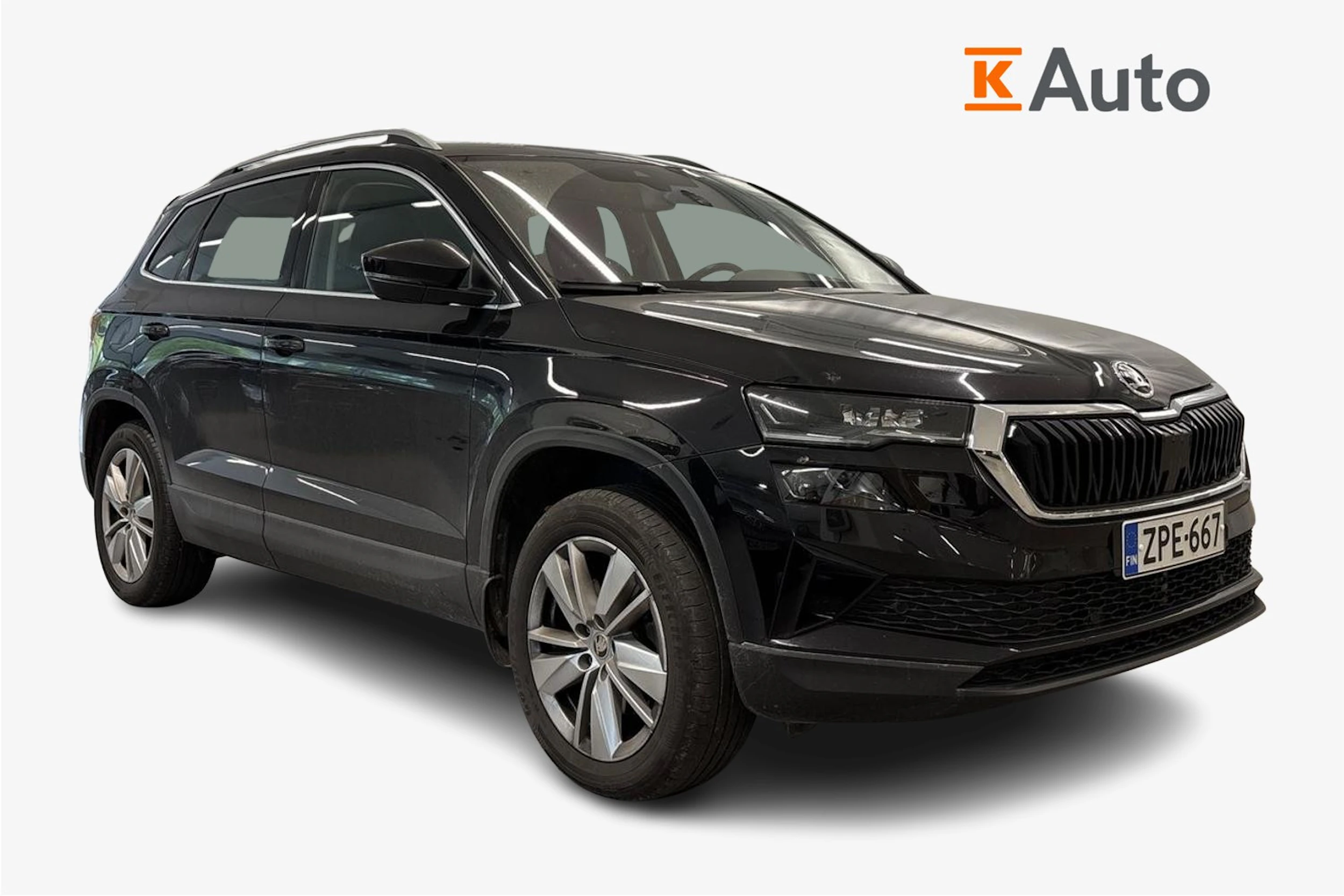 musta Skoda Karoq 2025 kuva 1.