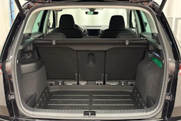 musta Skoda Karoq 2025 kuva 23.