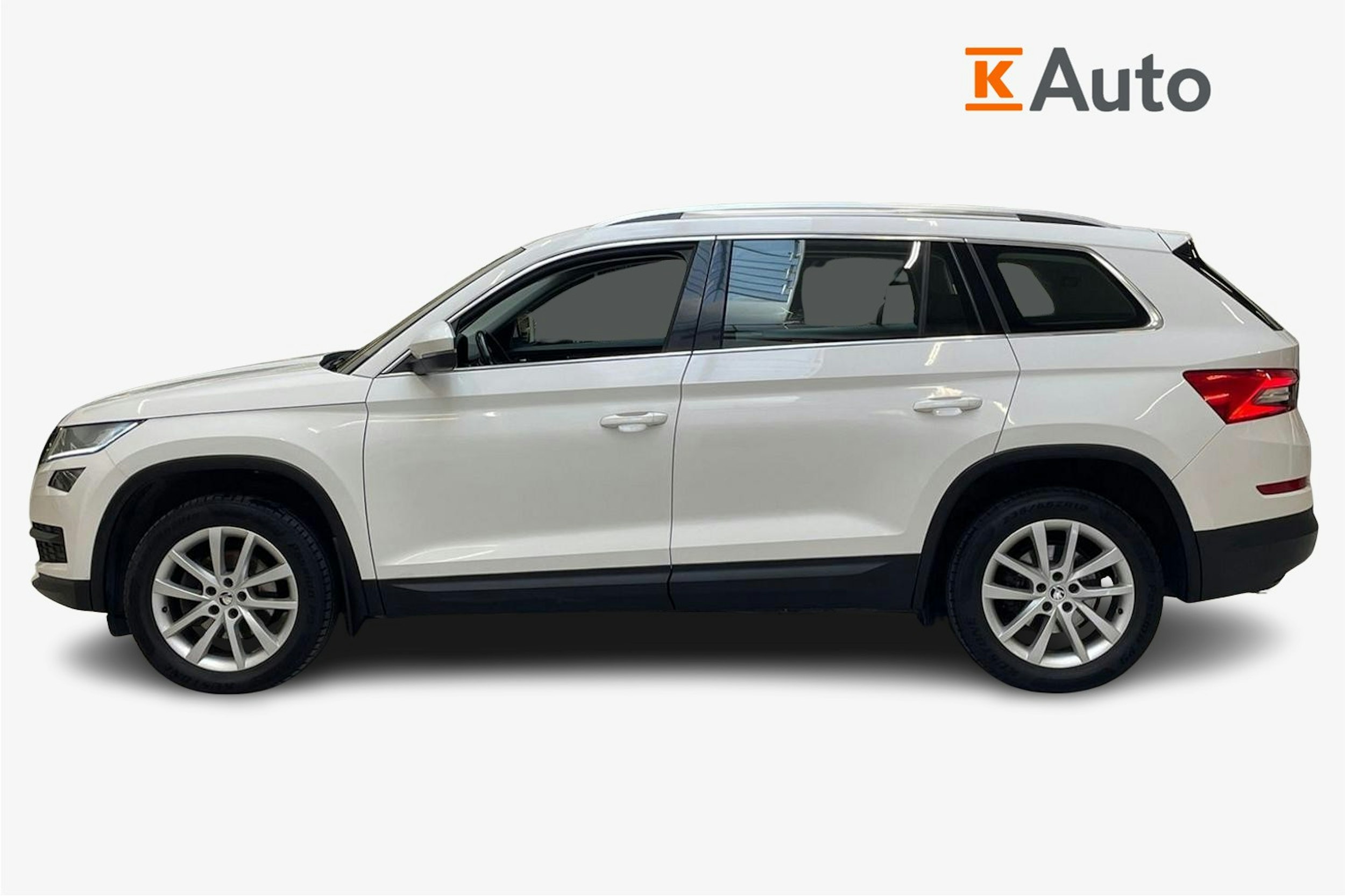 valkoinen Skoda Kodiaq 2017 kuva 5.