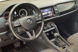 valkoinen Skoda Kodiaq 2017 kuva 7.