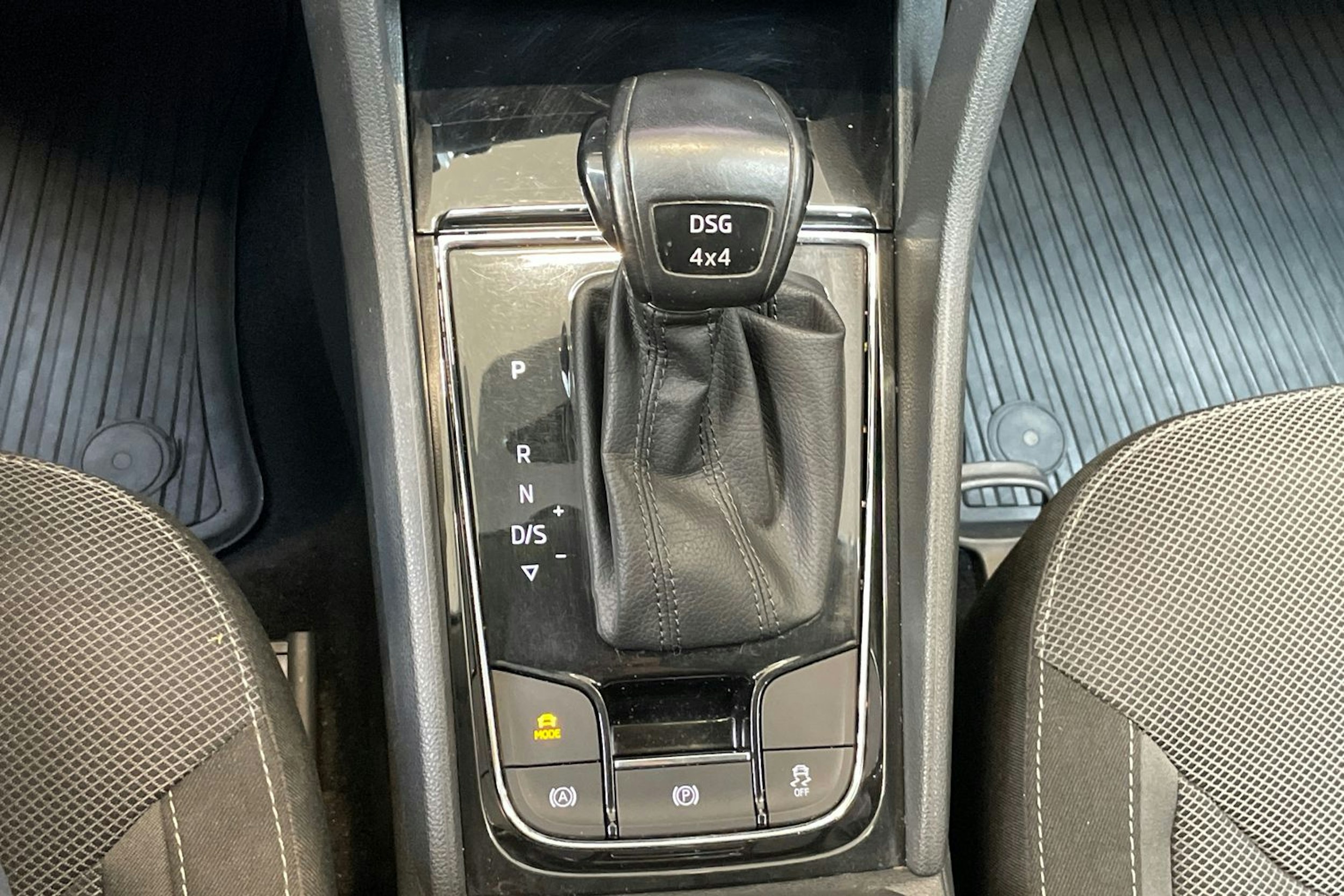 valkoinen Skoda Kodiaq 2017 kuva 25.