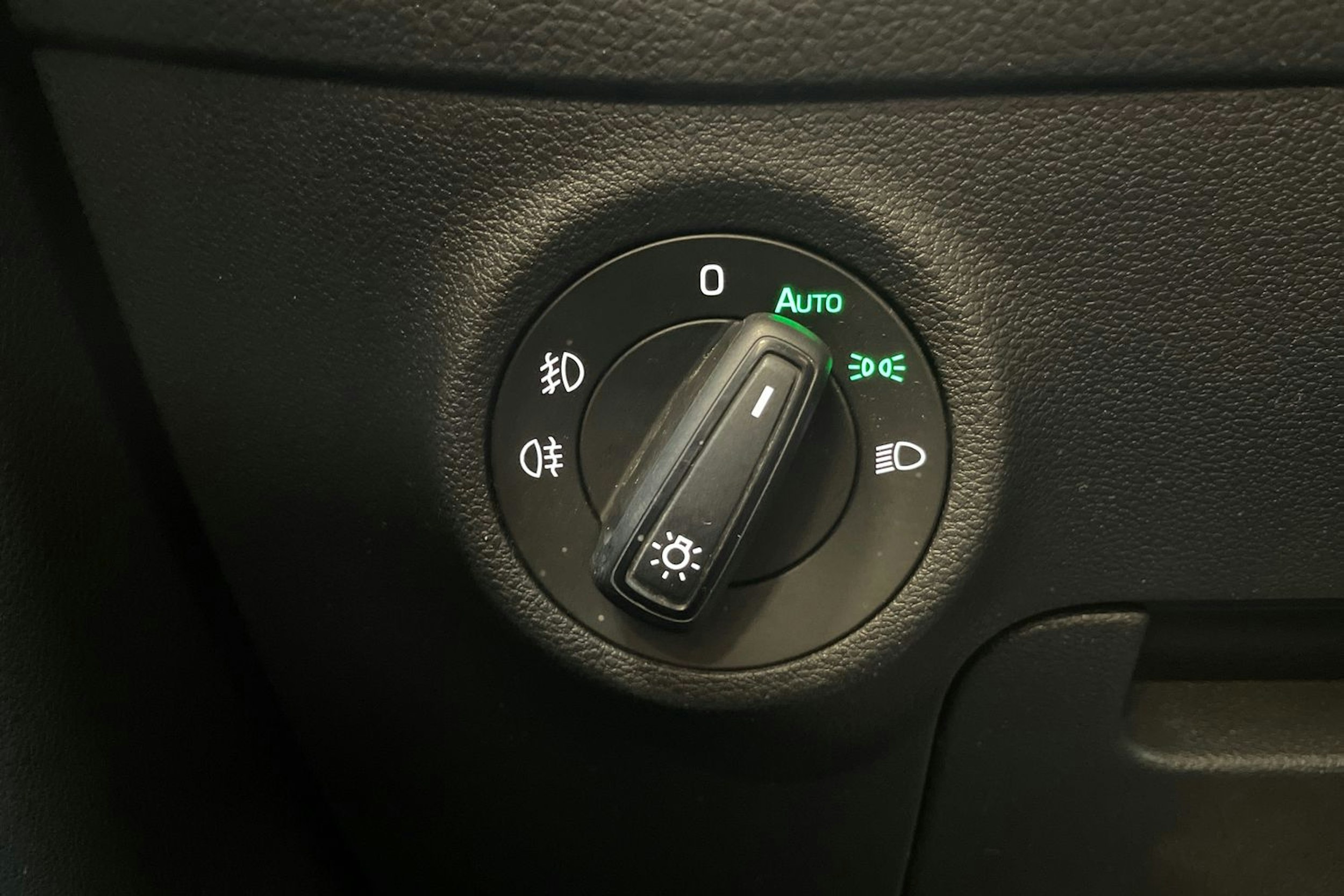 valkoinen Skoda Kodiaq 2017 kuva 26.