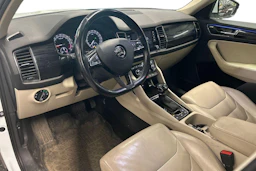 valkoinen Skoda Kodiaq 2017 kuva 3.